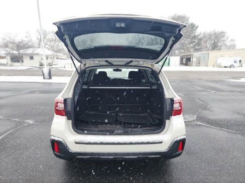 Used 2018 Subaru Outback 2.5i Premium image 8
