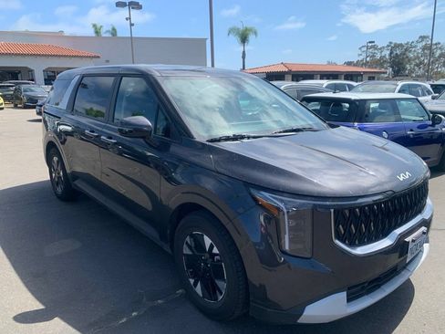 Used 2026 Kia Carnival LXS FWD image 4
