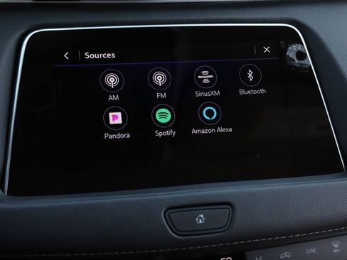 Used 2022 Cadillac XT4 Premium Luxury w/ Safety Alert Package image 34