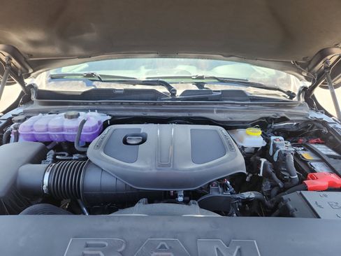 New 2026 RAM 1500 Express AWD/4WD image 10