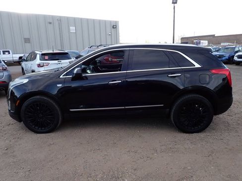 Used 2017 Cadillac XT5 Platinum w/ Driver Assist Package image 2