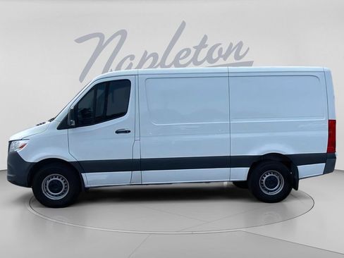 Used 2024 Mercedes-Benz Sprinter 2500 image 6
