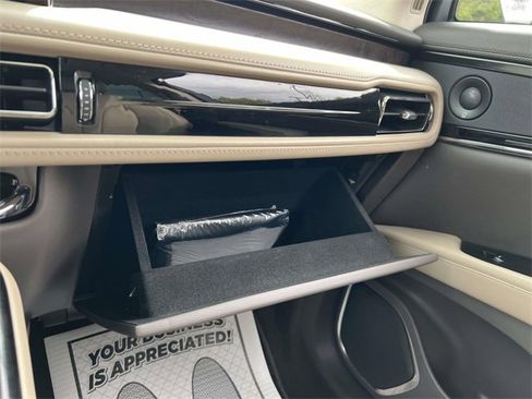 Certified 2021 Lincoln Nautilus Reserve image 30