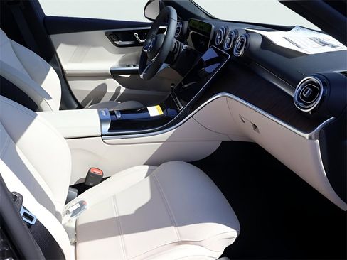 New 2025 Mercedes-Benz C 300 4MATIC Sedan image 11