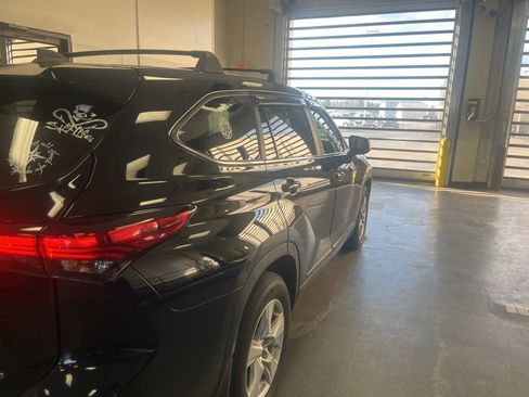 Used 2023 Toyota Highlander L image 4