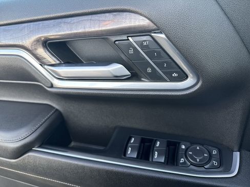 Used 2022 Chevrolet Silverado 1500 LTZ w/ LTZ Premium Package image 22