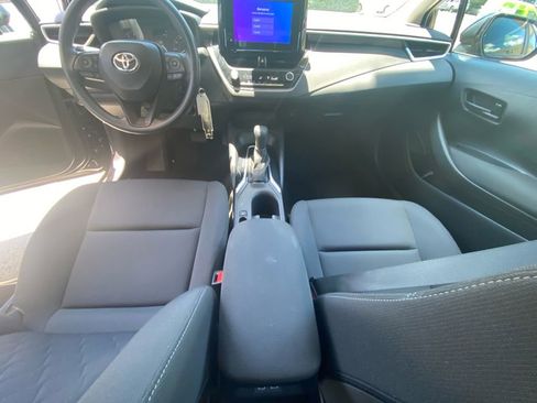 Used 2024 Toyota Corolla LE FWD image 11