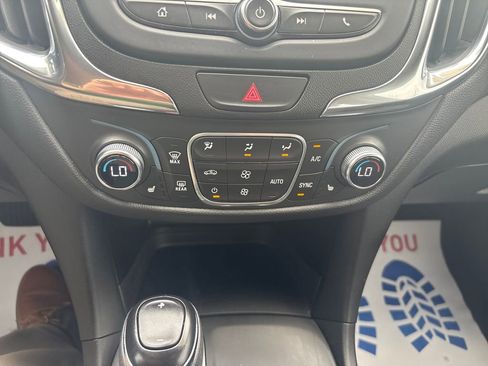 Used 2020 Chevrolet Equinox LT w/ Driver Convenience Package FWD image 24