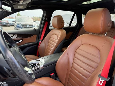 Used 2019 Mercedes-Benz GLC 43 AMG 4MATIC image 17