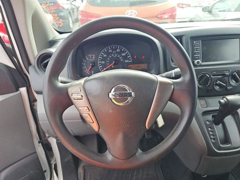 Used 2020 Nissan NV200 S image 15