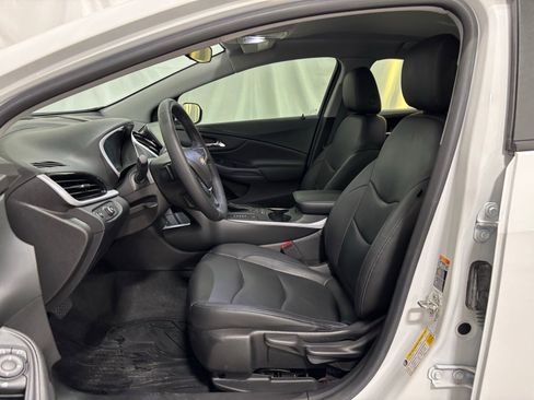 Used 2018 Chevrolet Volt LT w/ LT Driver Confidence Package image 12