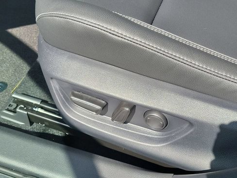 New 2026 Toyota Camry SE w/ Convenience Package FWD image 22
