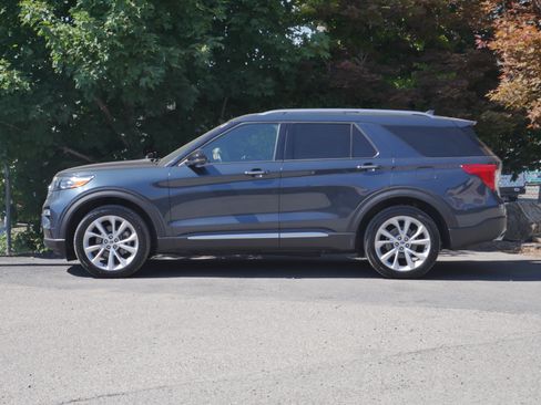Certified 2024 Ford Explorer Platinum AWD/4WD image 15