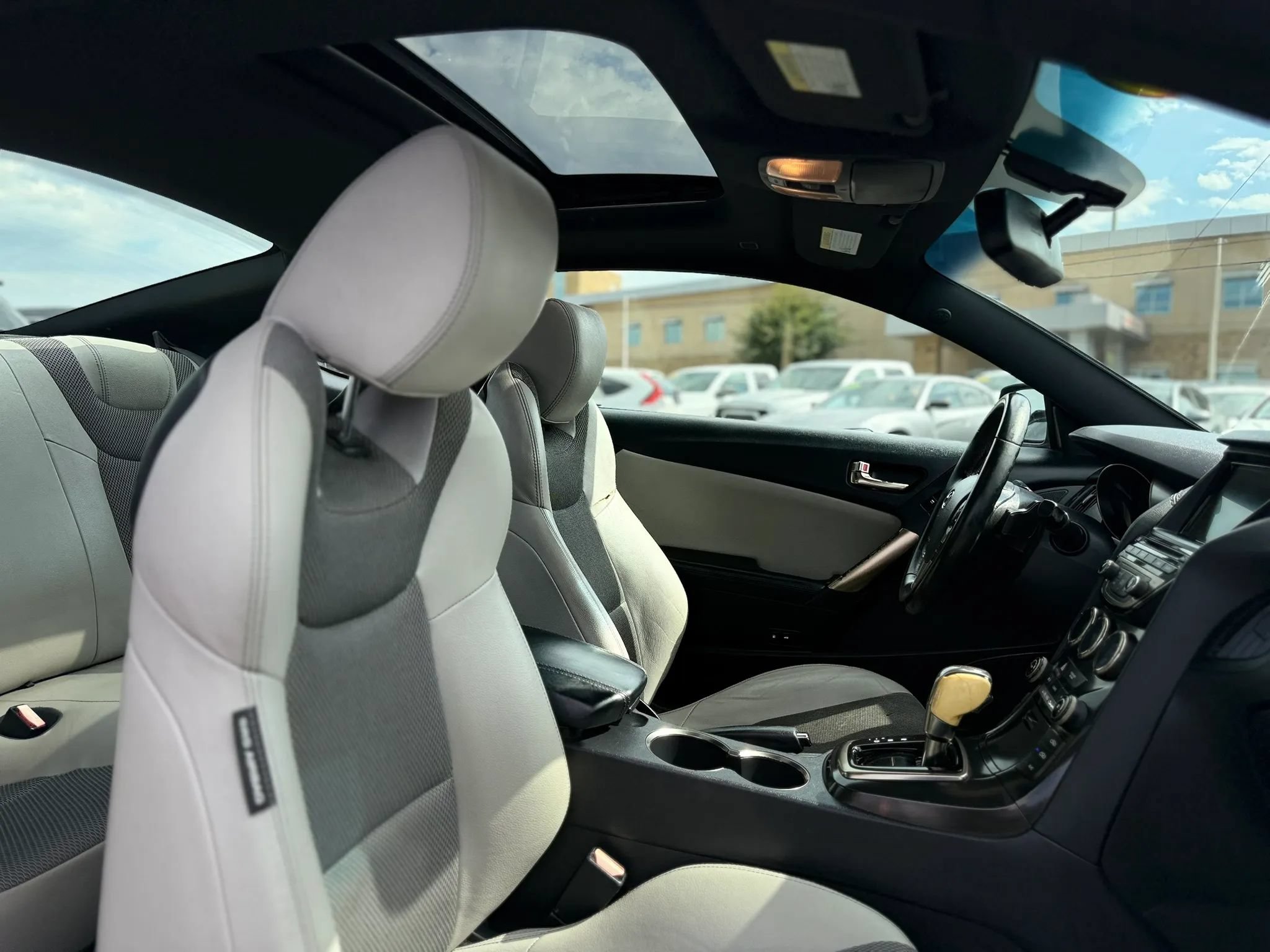 Used 2013 Hyundai Genesis 2.0T RWD image 18