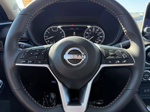 Certified 2025 Nissan Sentra SR FWD image 23