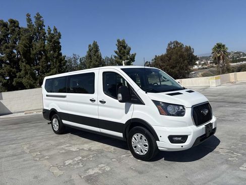 Used 2024 Ford Transit 350 XLT RWD image 26