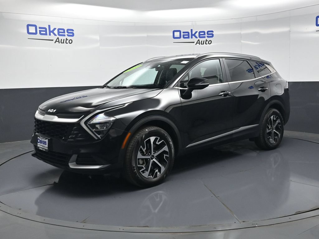 Used 2023 Kia Sportage EX AWD/4WD image 3