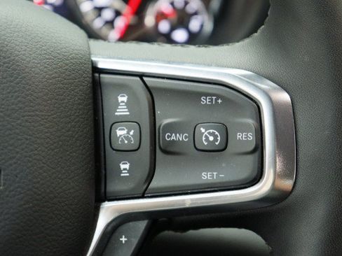 Used 2025 RAM 1500 Laramie AWD/4WD image 13