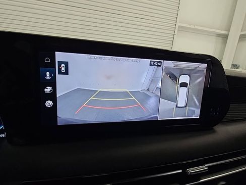 Used 2024 Hyundai Palisade Calligraphy image 20