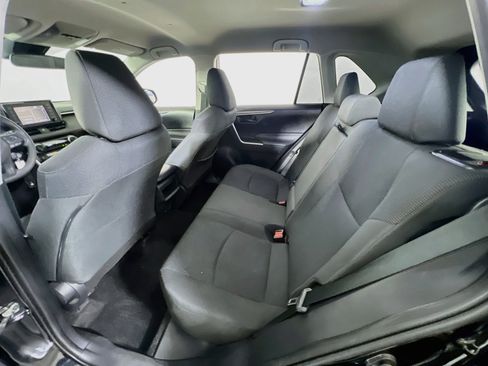 Used 2019 Toyota RAV4 LE w/ All Weather Liner Package AWD/4WD image 22