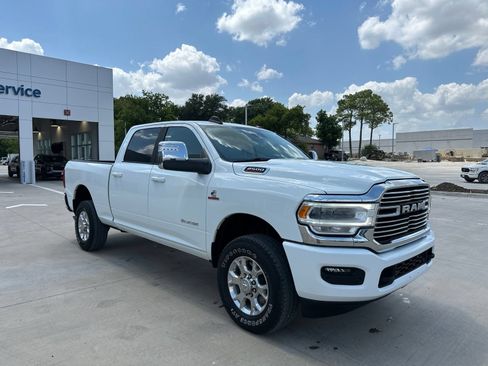 Used 2024 RAM 2500 Laramie w/ Safety Group AWD/4WD image 7