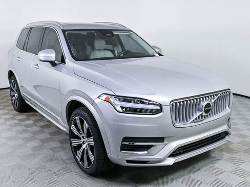 Certified 2025 Volvo XC90 T8 Core w/ Protection Package AWD/4WD image 27