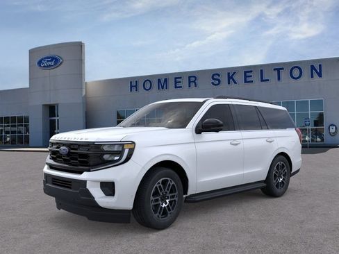 New 2026 Ford Expedition Active AWD/4WD image 1