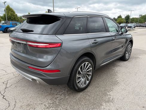 Used 2023 Lincoln Corsair Reserve AWD/4WD image 7