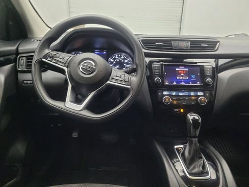 Used 2019 Nissan Rogue Sport SV FWD image 22