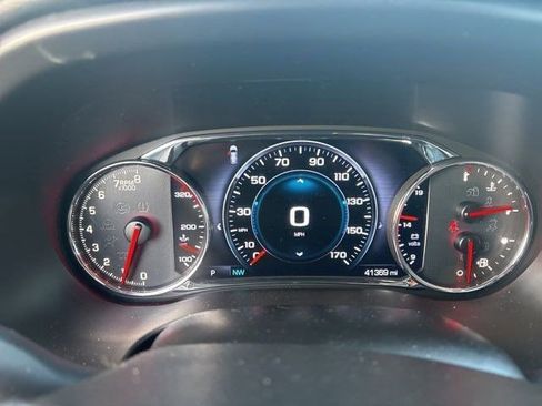 Used 2018 GMC Acadia Denali image 16