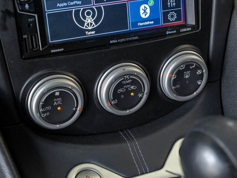 Used 2020 Nissan 370Z Coupe image 24