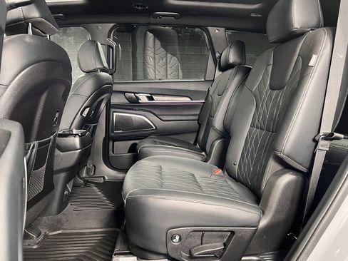 Used 2024 Kia Telluride SX X-Line image 18