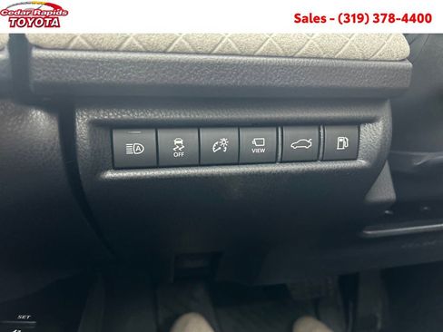 New 2026 Toyota Camry Hybrid image 24