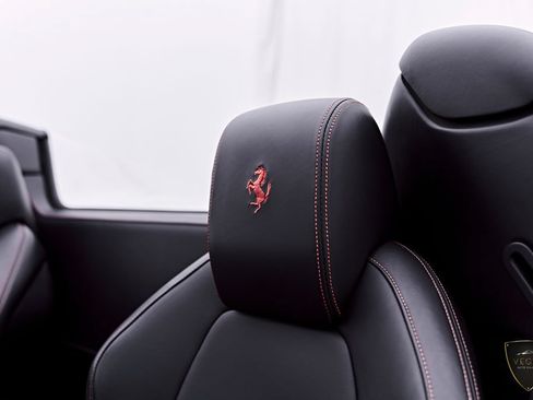 Used 2014 Ferrari 458 Spider RWD image 58
