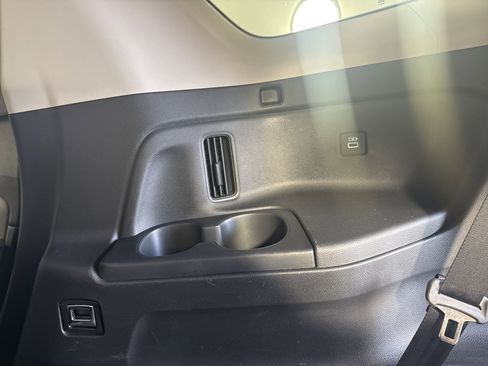 Certified 2023 Honda Pilot Touring image 22