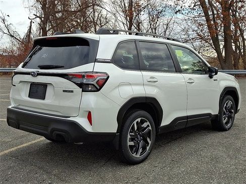 New 2025 Subaru Forester Premium image 6