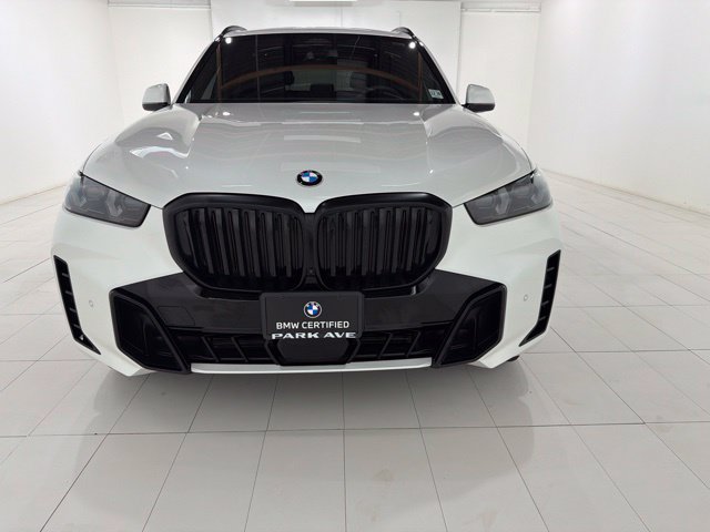 Used 2025 BMW X5 xDrive40i w/ M Sport Package AWD/4WD image 8