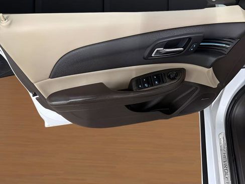 Used 2015 Chevrolet Malibu LTZ FWD image 11
