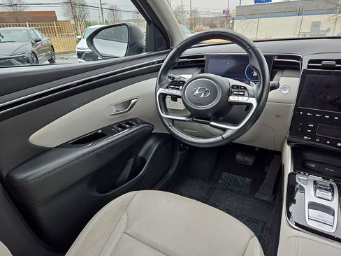 Certified 2023 Hyundai Tucson Limited AWD/4WD image 15