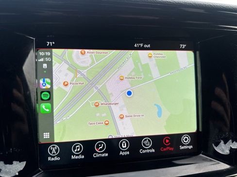 Used 2023 Dodge Durango GT image 3