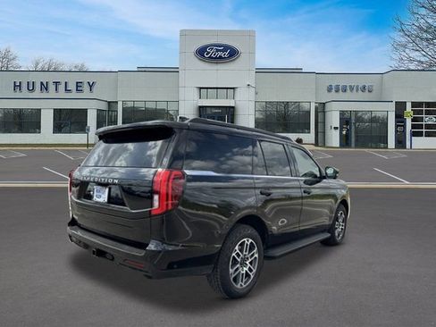 Used 2025 Ford Expedition Active AWD/4WD image 4