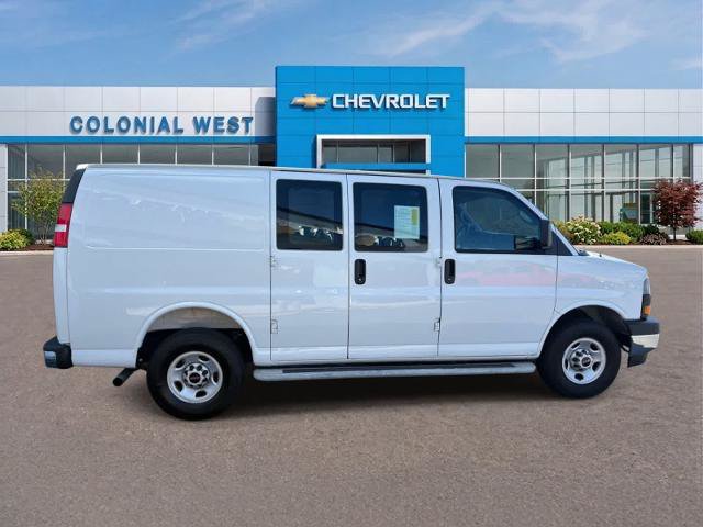 Used 2025 GMC Savana 2500 w/ Driver Convenience Package RWD image 4