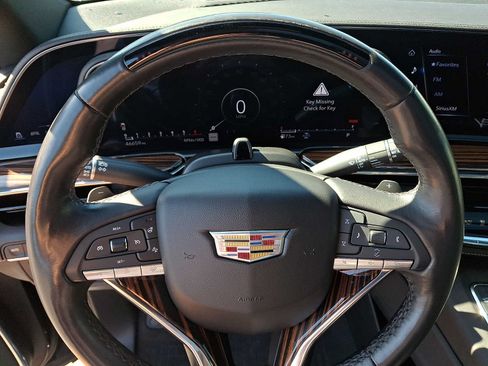 Used 2024 Cadillac Escalade ESV Premium Luxury AWD/4WD image 14