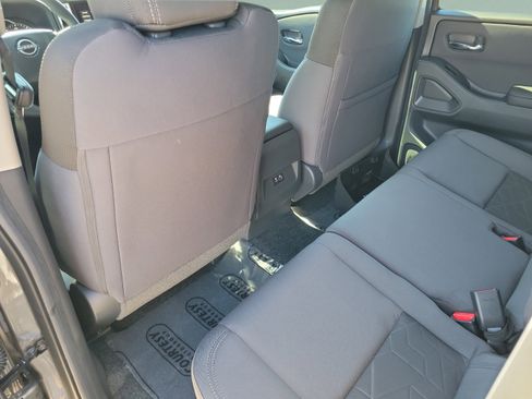 New 2026 Nissan Frontier SV w/ All-Weather Content Package AWD/4WD image 9
