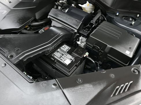 Used 2025 Kia Telluride SX w/ SX Captain's Chair Package image 29