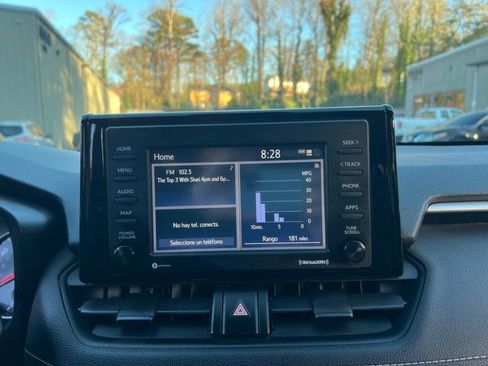 Used 2020 Toyota RAV4 XLE image 23