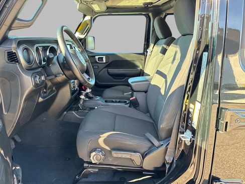 Used 2023 Jeep Wrangler Unlimited Sport AWD/4WD image 20