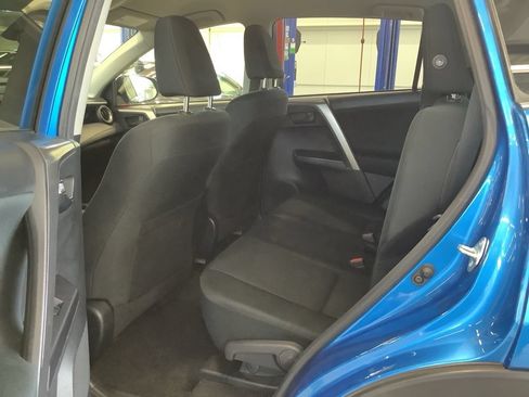 Used 2017 Toyota RAV4 LE w/ All Weather Liner Package AWD/4WD image 10