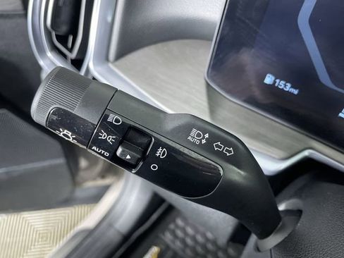 Used 2025 Kia Sorento SX image 30