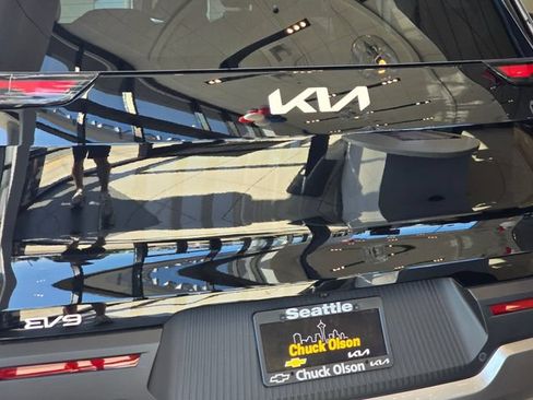 New 2026 Kia EV9 Light RWD image 13